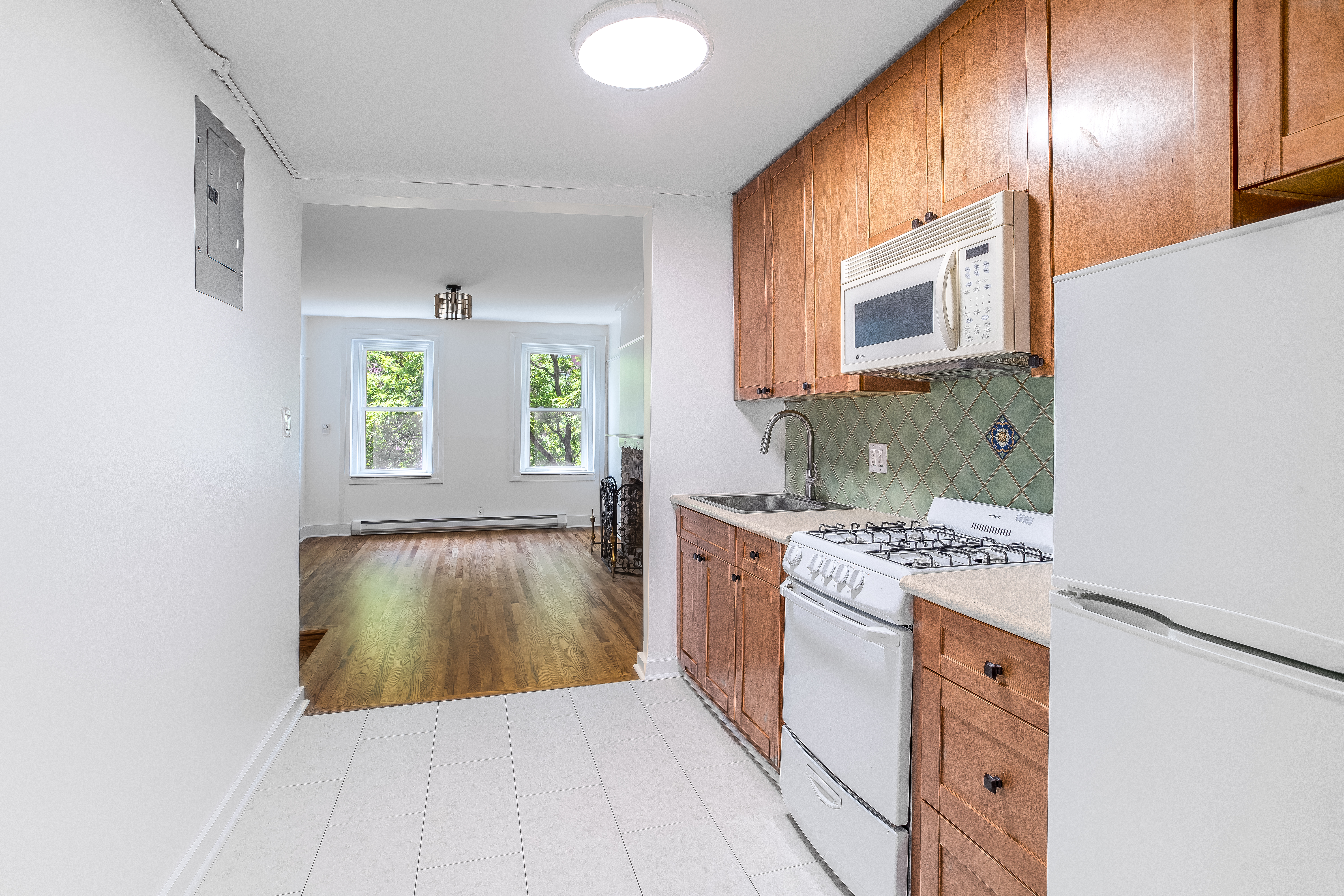 217 East 5th Street, Unit 6F Manhattan, NY 10003 - Photo 4 of 9