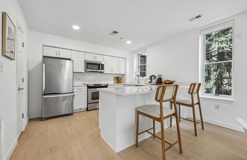 2627 Adams Mill Road Northwest, Unit 108 Washington, DC 20009 - Photo 6 of 43