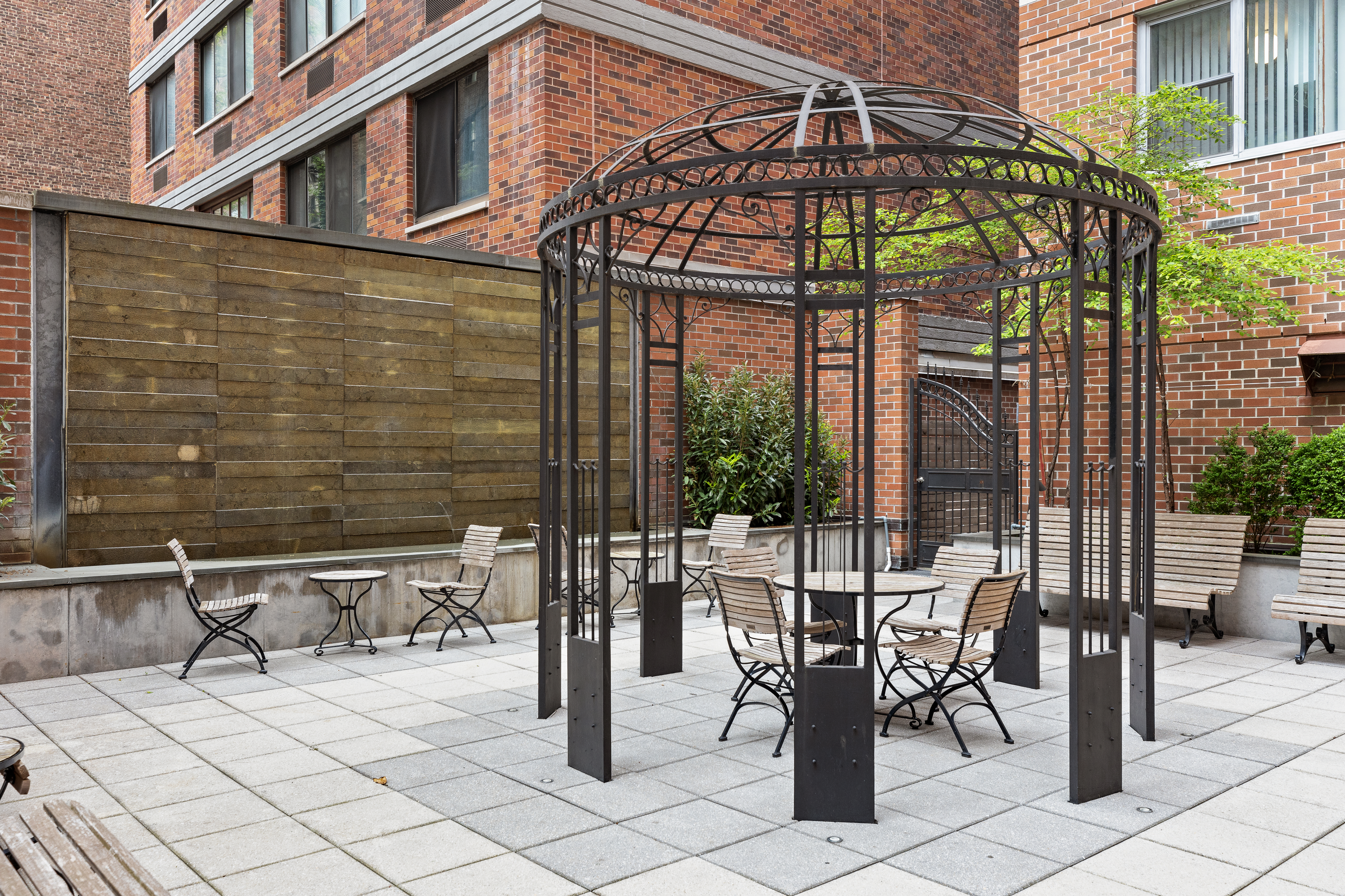 360 East 72nd Street, Unit B1105 Manhattan, NY 10021 - Photo 15 of 17