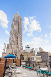 $925,000 | 372 5th Avenue, Unit 3M | Midtown South