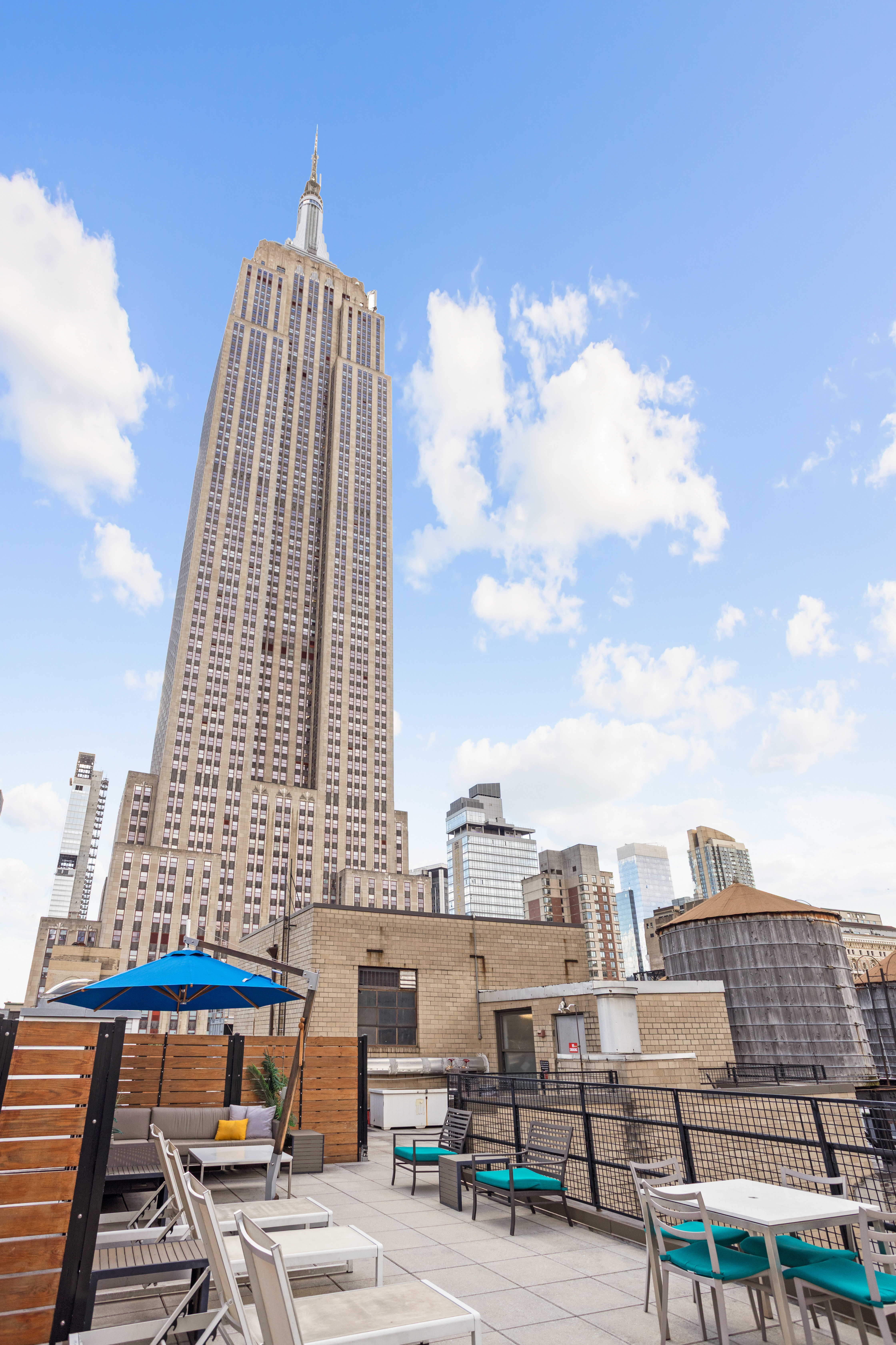 372 5th Avenue, Unit 3M Manhattan, NY 10018 - Photo 10 of 14 a front view of a building