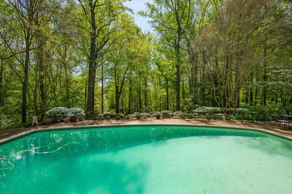 $2,400,000 | 11304 Skipwith Lane, Potomac, MD 20854
