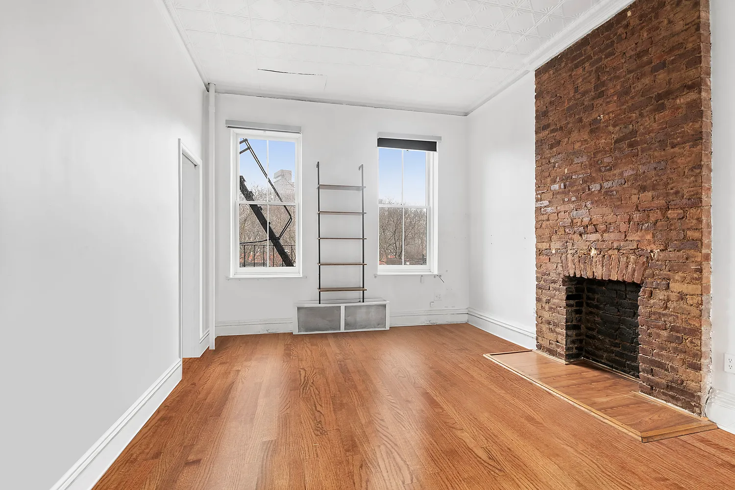$3,500 | 46 Henry Street, Unit 3F | Brooklyn Heights