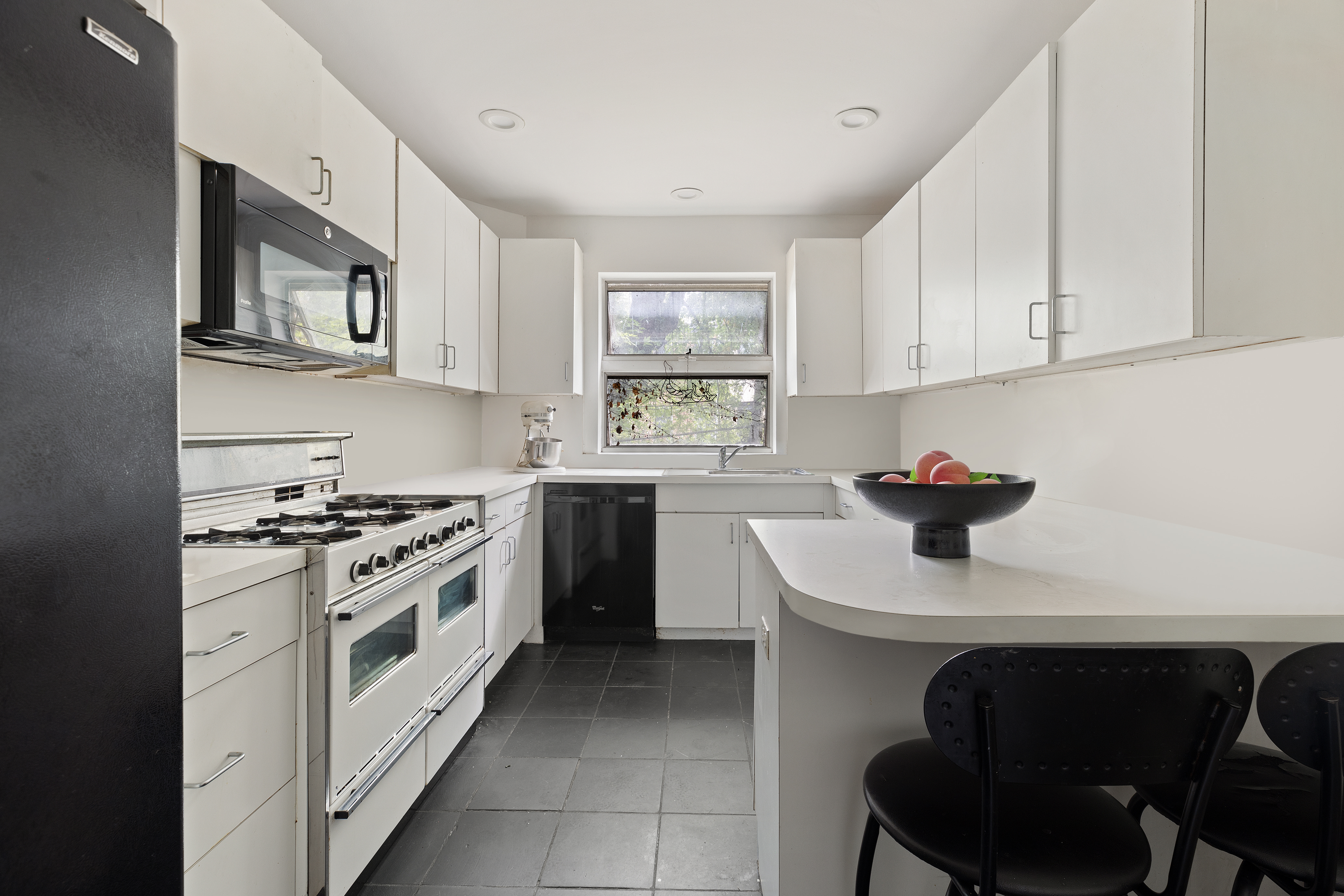 421 6th Street Brooklyn, NY 11215 - Photo 6 of 16