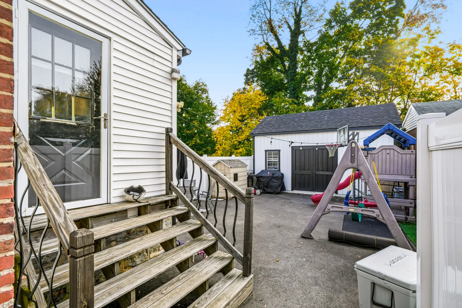 $349,900 | 8129 Hennig Street, Philadelphia, PA 19111