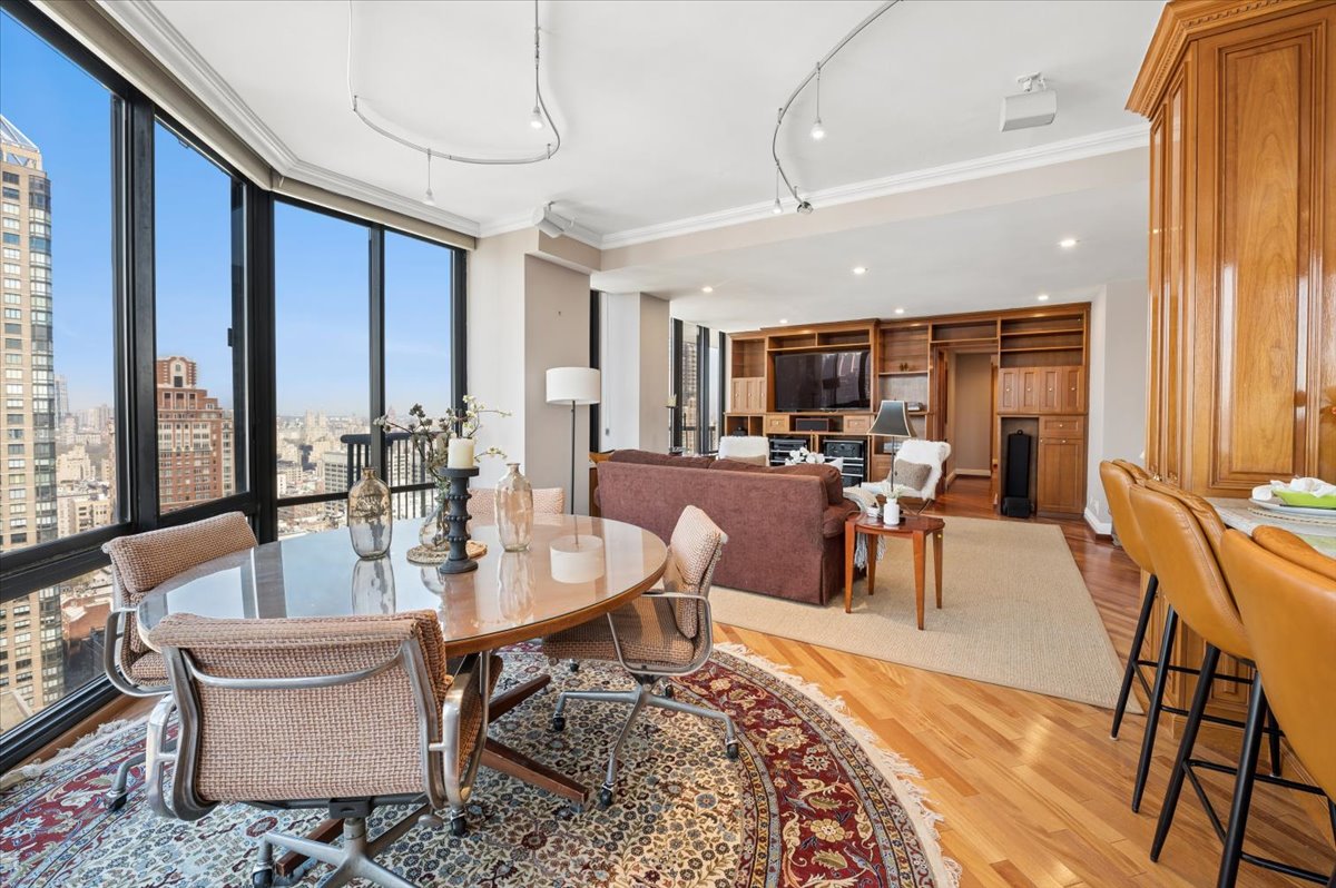 304 East 65th Street, Unit PHB Manhattan, NY 10065 - Photo 9 of 29