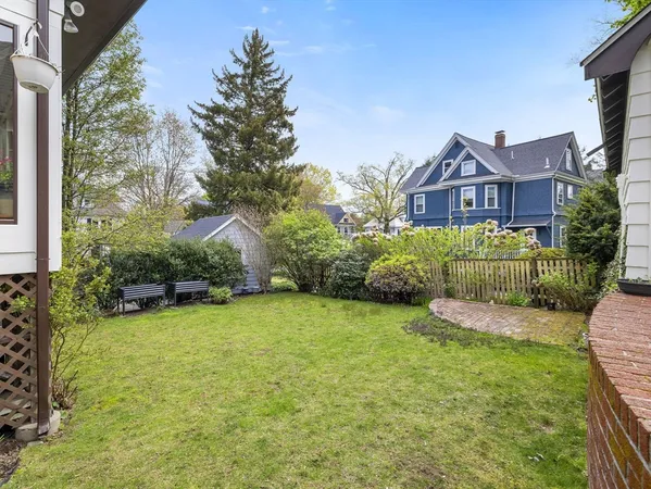 $1,995,000 | 70 Goden Street, Belmont, MA 02478