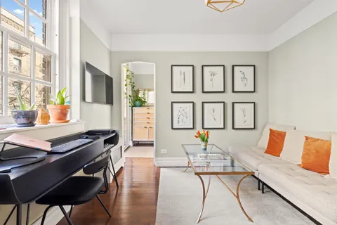 $512,500 | 516 East 78th Street, Unit 3O | Upper East Side