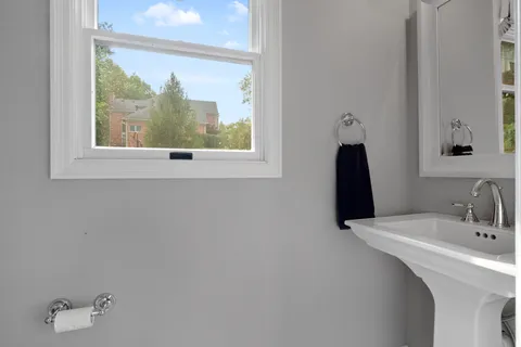 $1,995,000 | 13352 Weston Park Drive, St. Louis, MO 63131