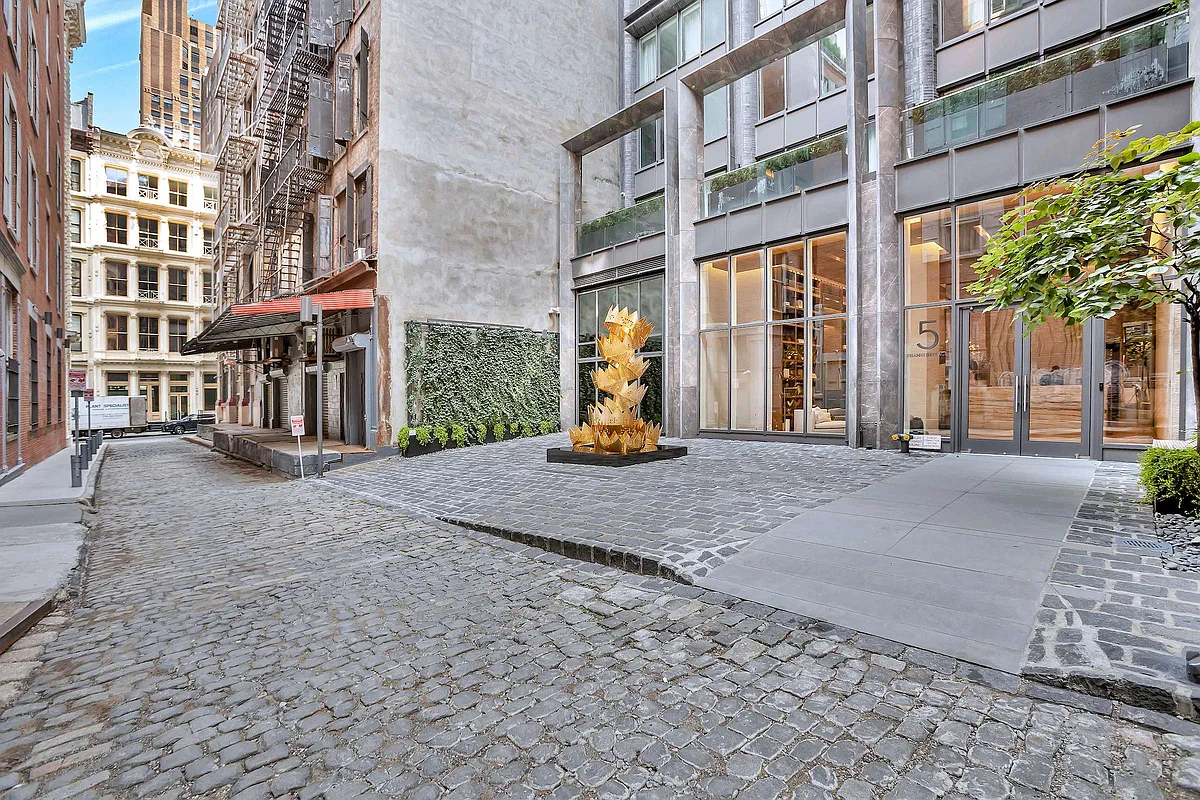 5 Franklin Place, Unit 14A Manhattan, NY 10013 - Photo 15 of 23 a view of a building with a street