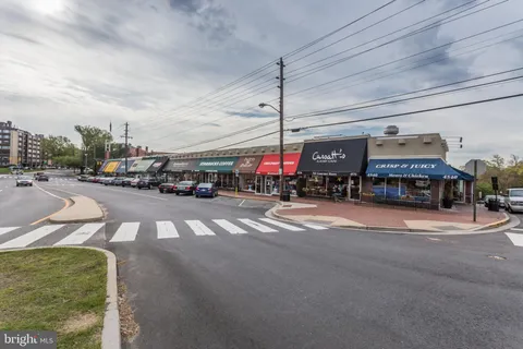 $465,000 | 4360 Cherry Hill Road, Unit 103, Arlington, VA 22207