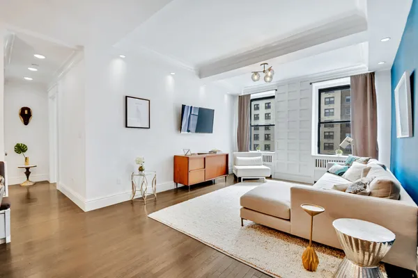 $1,650,000 | 71 Park Avenue, Unit 6B | Murray Hill