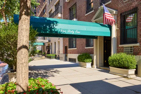 $2,485,000 | 161 East 79th Street, Unit 7B | Upper East Side