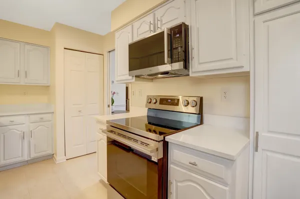 $900,000 | 402 2nd Street, Alexandria, VA 22314