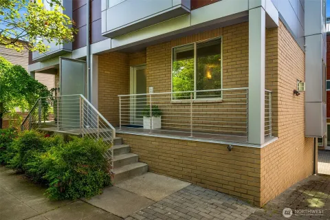 $1,150,000 | 307 14th Avenue East, Unit B, Seattle, WA 98112