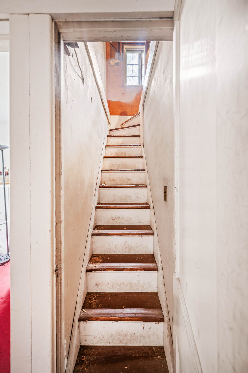 3104 Russell Road Alexandria, VA 22305 - Photo 24 of 62 a view of entryway