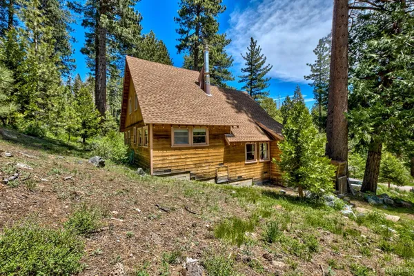 $515,000 | 1009 Cathedral Road, South Lake Tahoe, CA 96150