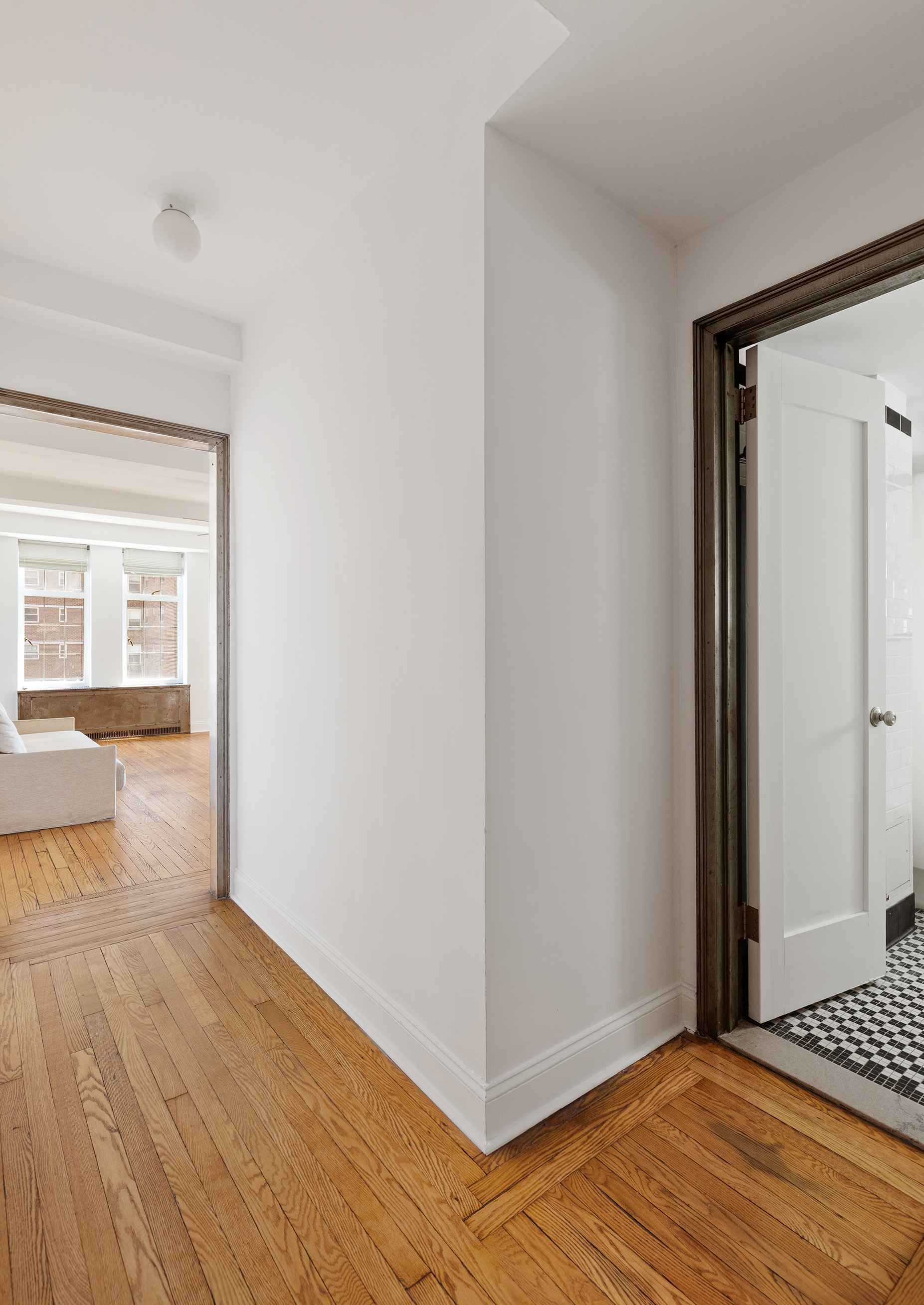410 West 24th Street, Unit 6B Manhattan, NY 10011 - Photo 5 of 16