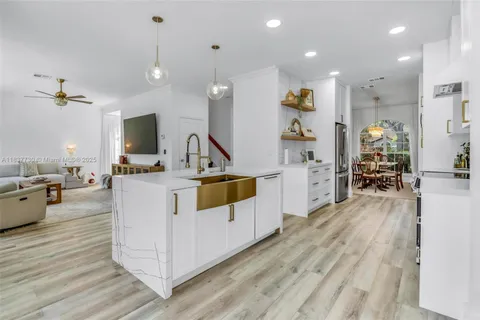 $1,100,000 | 10777 Charleston Place, Cooper City, FL 33026