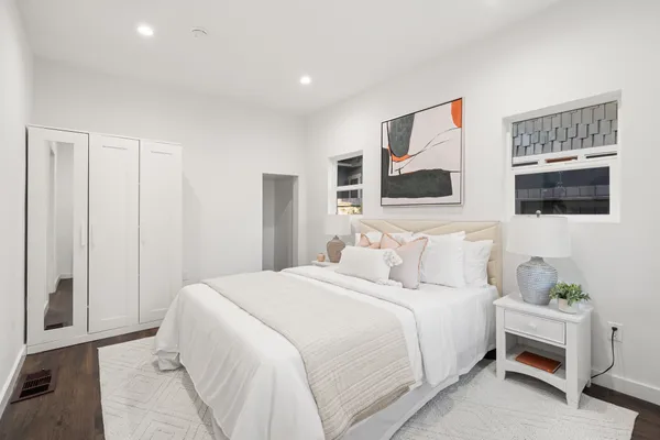 $1,179,000 | 2209 West Boulevard, Los Angeles, CA 90016