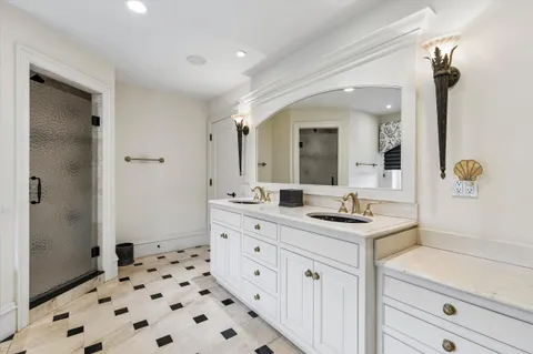 $2,695,000 | 909 North Penn Oak Road, Lower Gwynedd, PA 19002