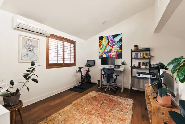 $1,249,000 | 3965 Moore Street, Unit 104, Los Angeles, CA 90066