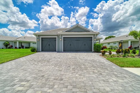 $729,000 | 1047 Waterline Court, Sarasota, FL 34240