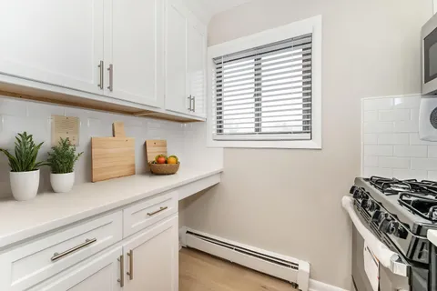 $259,900 | 6706 James Lee Street, Unit 350, Falls Church, VA 22042