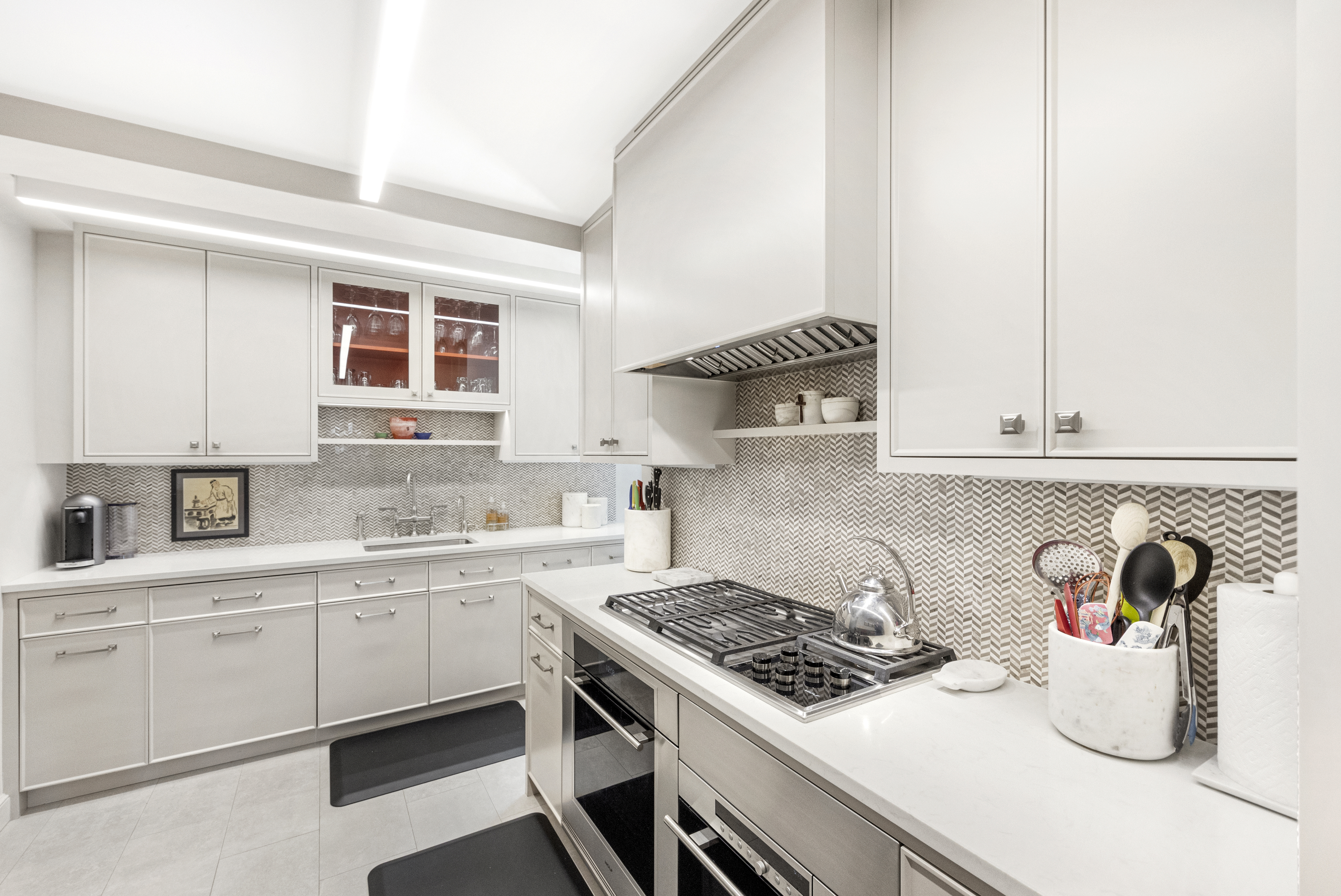 320 Central Park West, Unit 9H Manhattan, NY 10025 - Photo 5 of 17