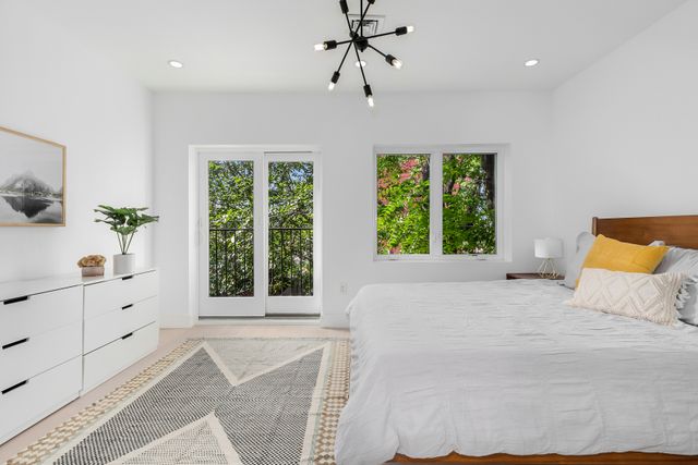 $2,295,000 | 364 Columbia Street | Red Hook