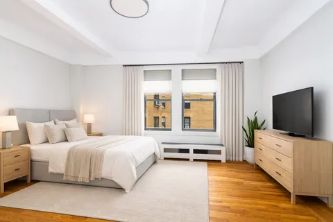 $799,000 | 440 West End Avenue, Unit 15F | Upper West Side