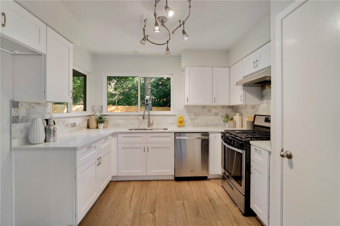 2008 Lear Lane Austin, TX 78745 - Photo 5 of 8