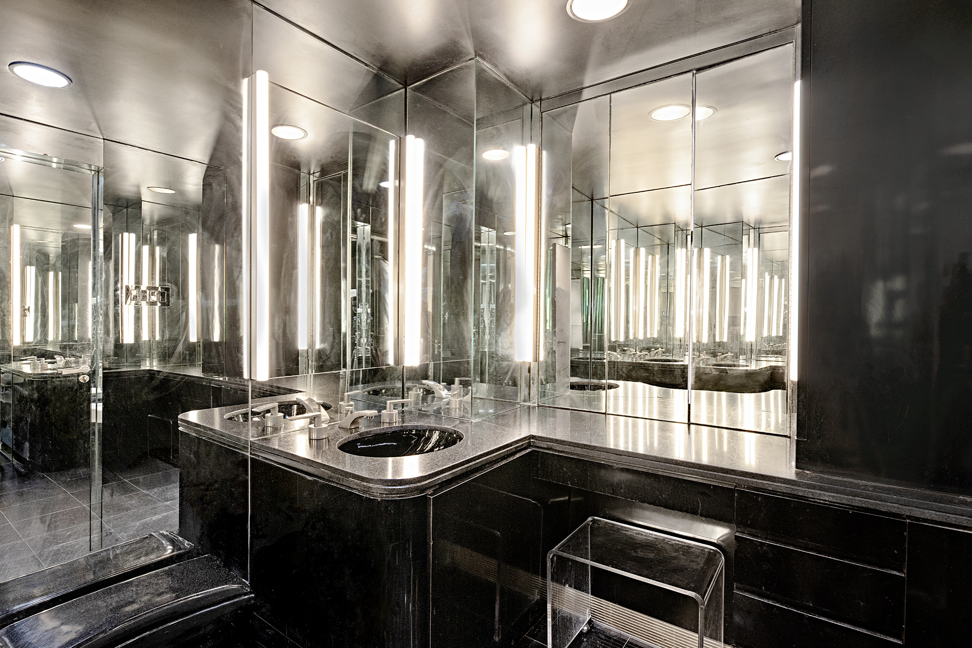 4 East 70th Street, Unit 6C Manhattan, NY 10021 - Photo 6 of 10