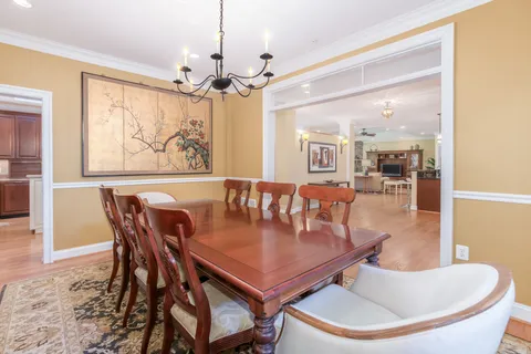 Contact Agent | 5601 Vernon Place, Bethesda, MD 20817