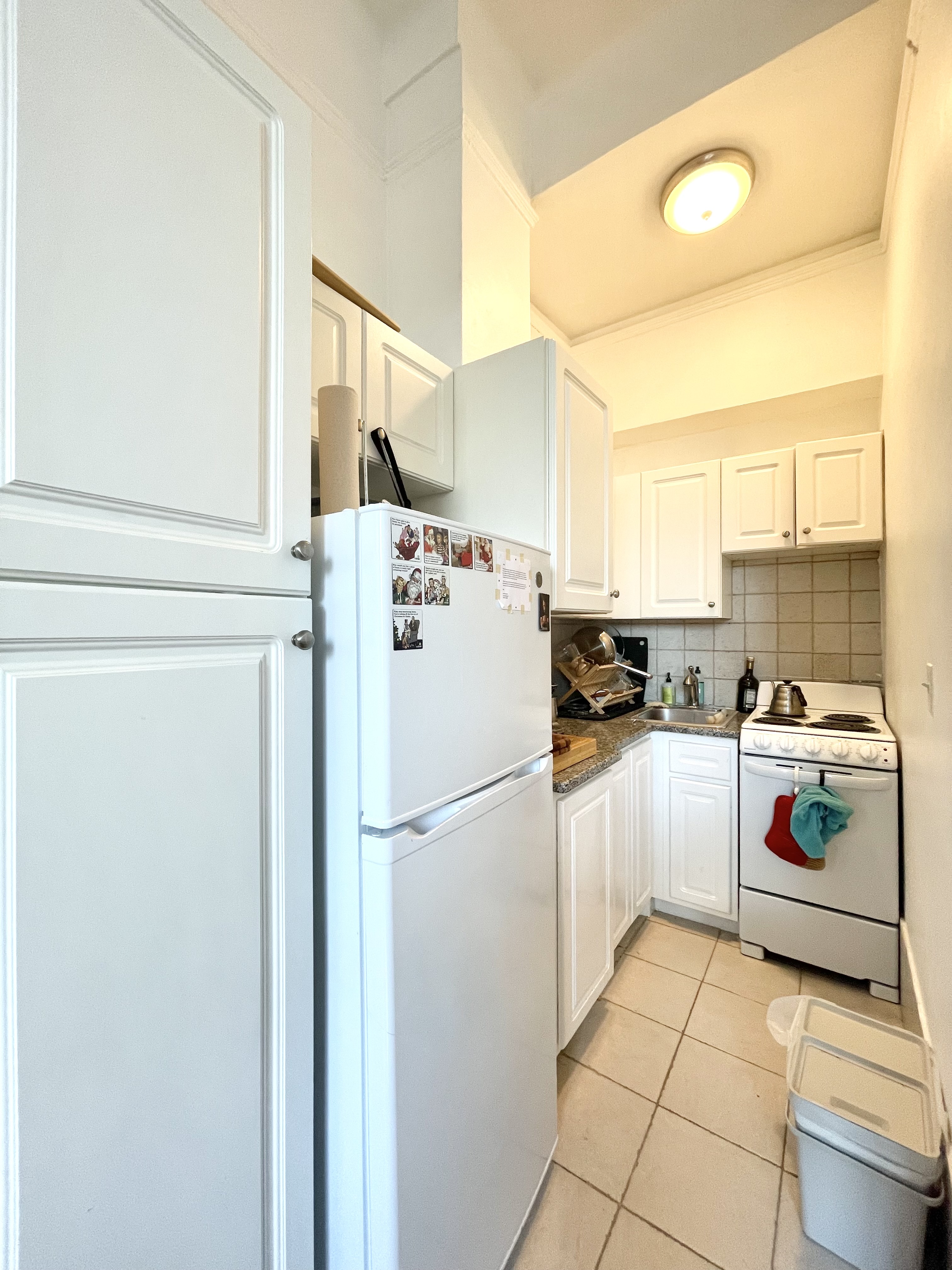 210 West 16th Street, Unit 6E Manhattan, NY 10011 - Photo 5 of 11
