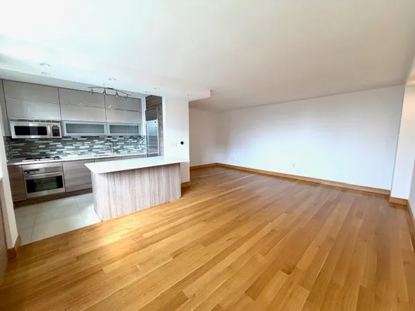 $7,500 | 280 Park Avenue South, Unit 21C | Flatiron