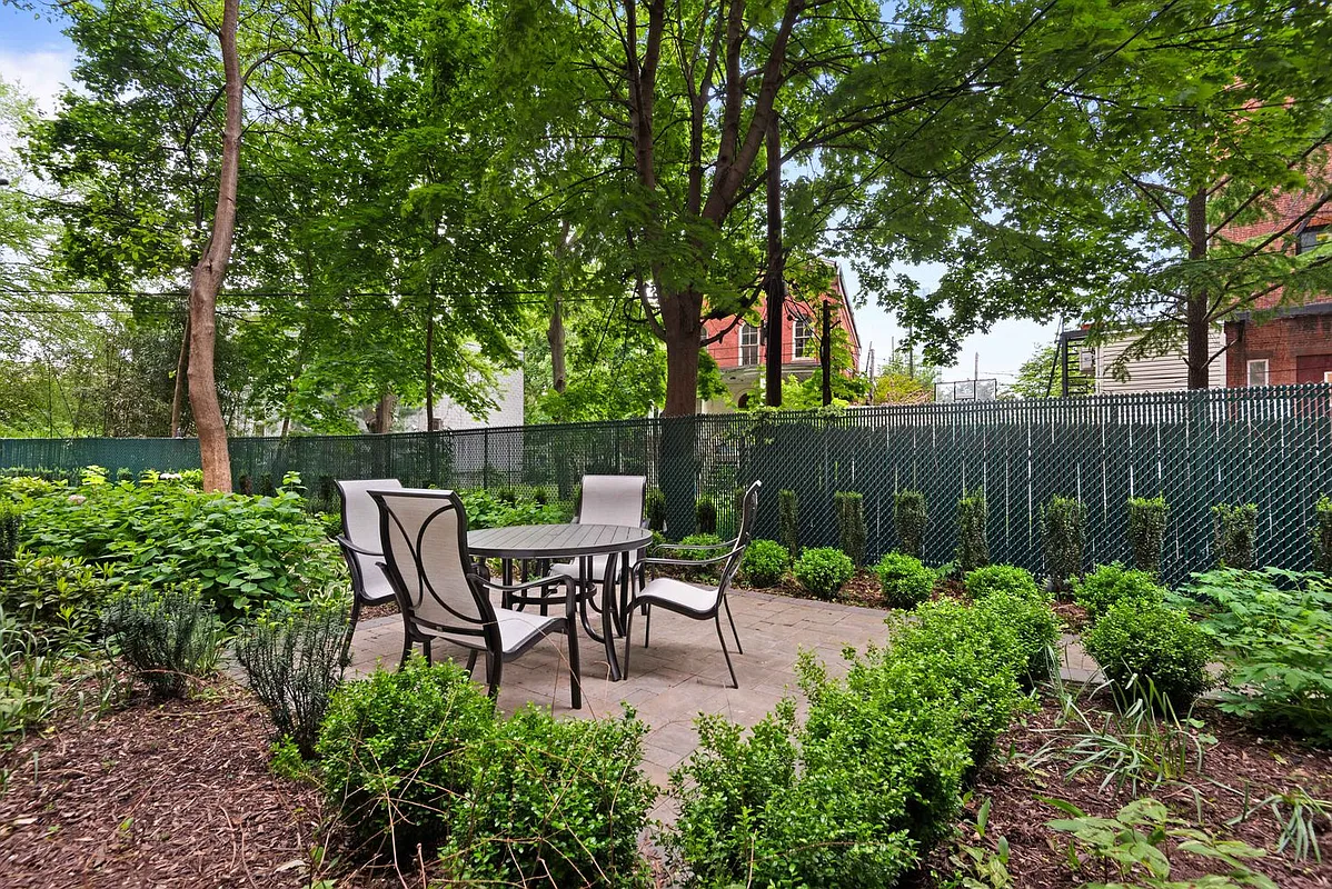 1125 Lorimer Street, Unit 6E Brooklyn, NY 11222 - Photo 9 of 10