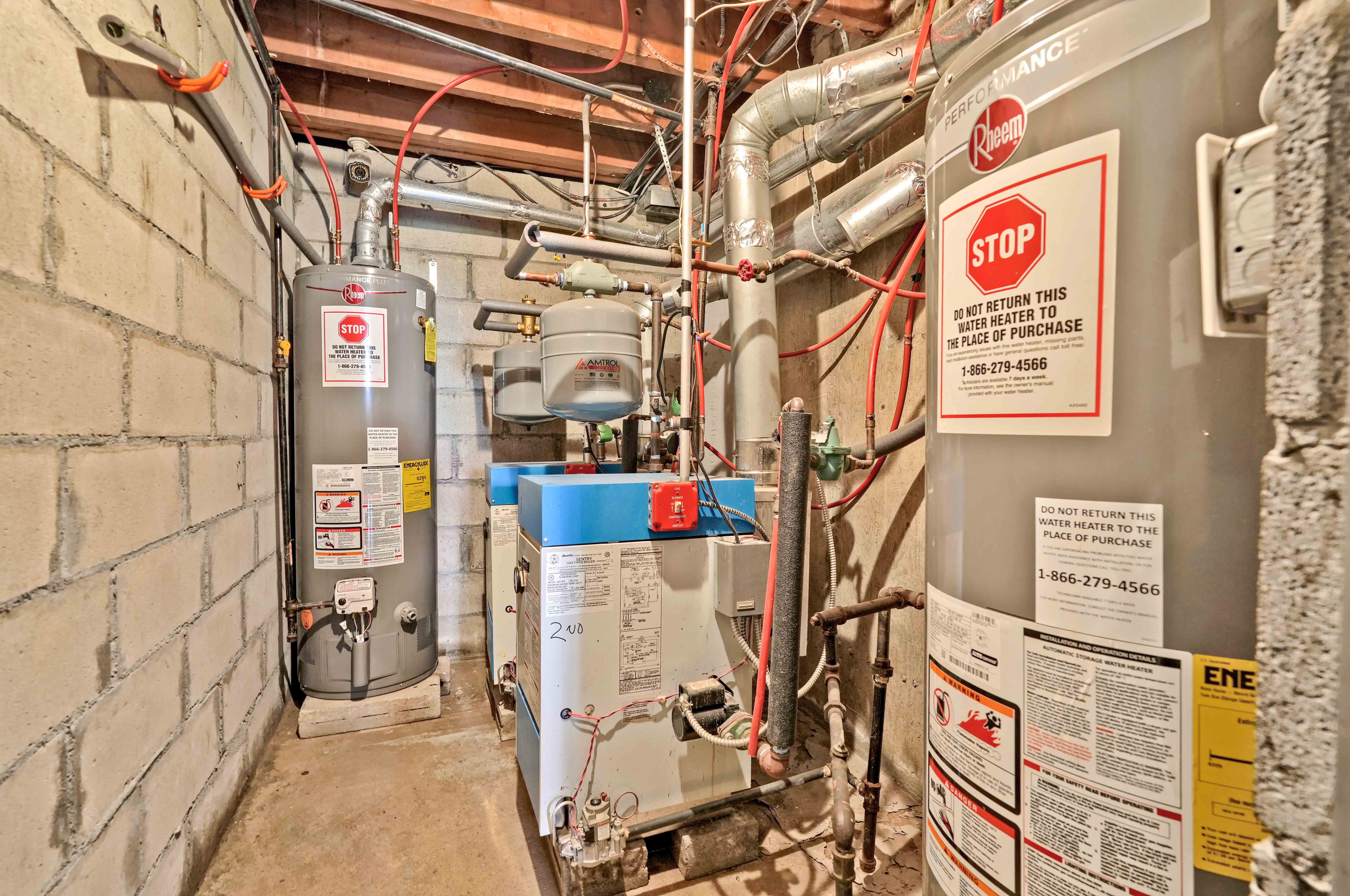 659 Jerome Street Brooklyn, NY 11207 - Photo 31 of 39 a street sign on a brick building