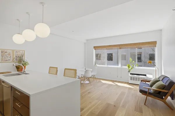$1,700,000 | 433 Warren Street, Unit 2C | Boerum Hill