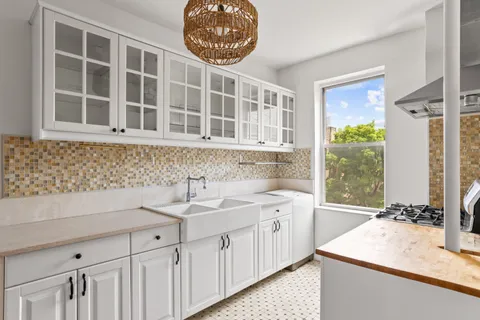 $450,000 | 45-08 40th Street, Unit D51 | Sunnyside