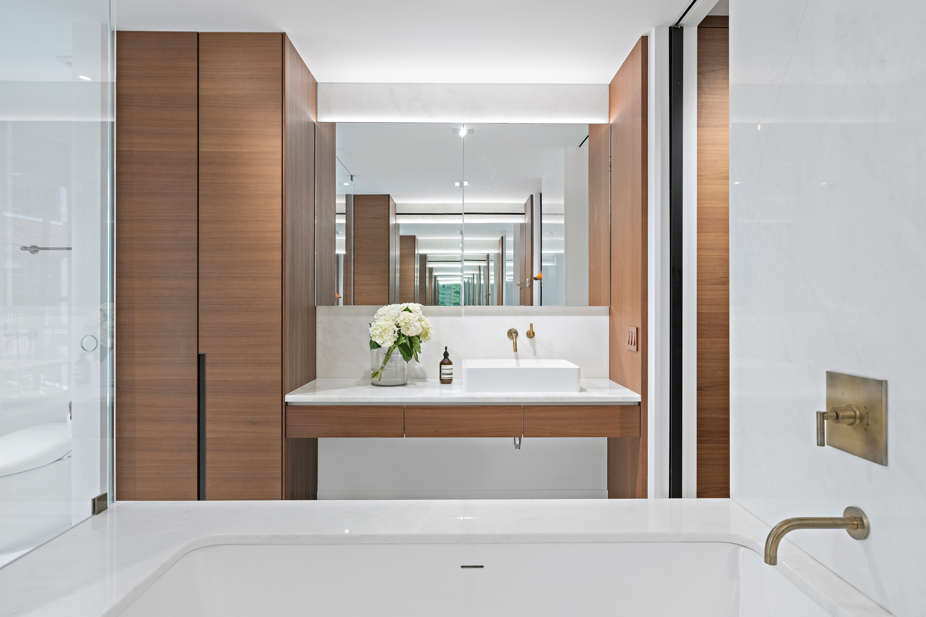 127 East 62nd Street Manhattan, NY 10065 - Photo 35 of 43