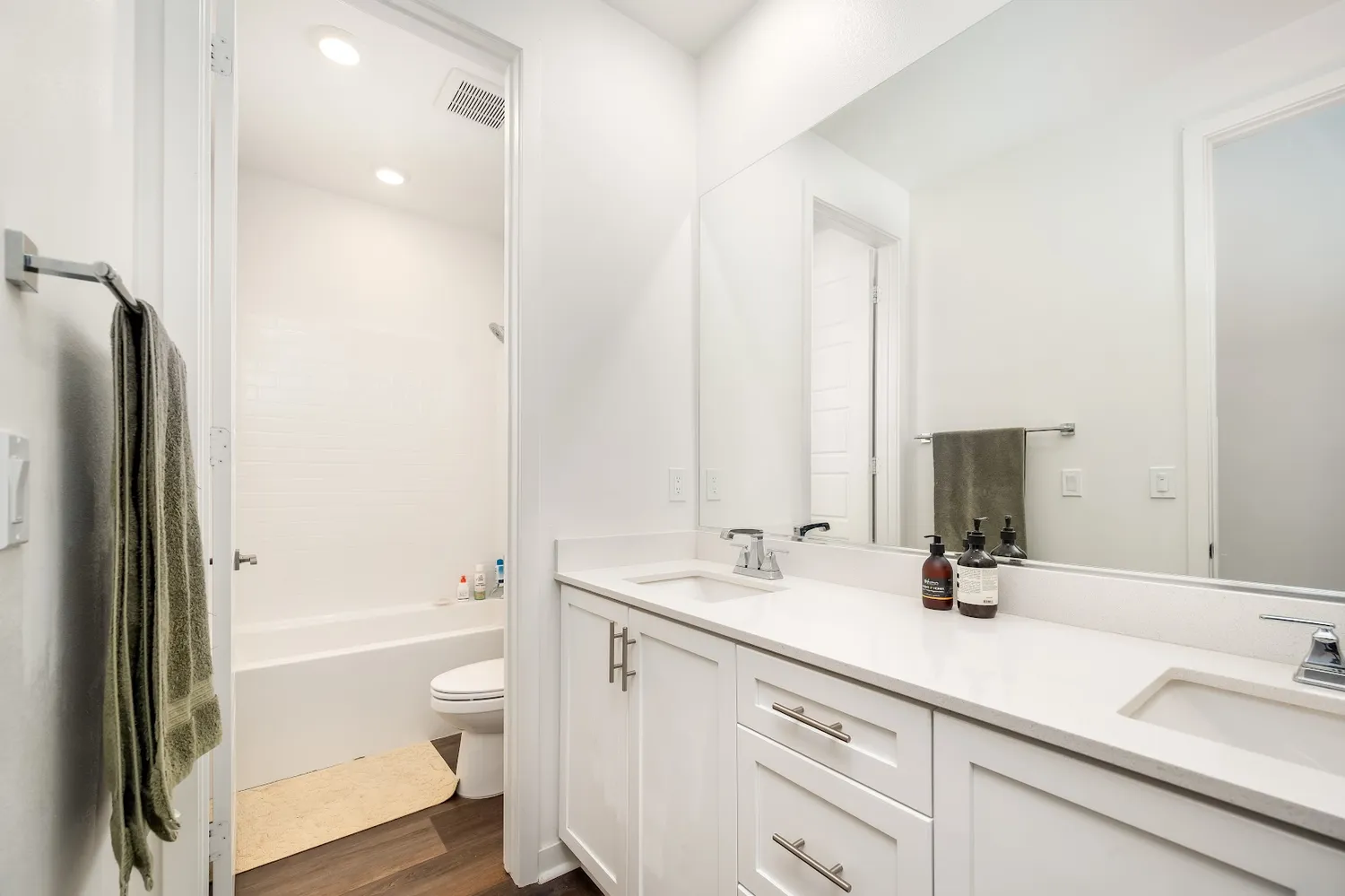 $905,000 | 27525 Illumination Court, Valencia, CA 91381