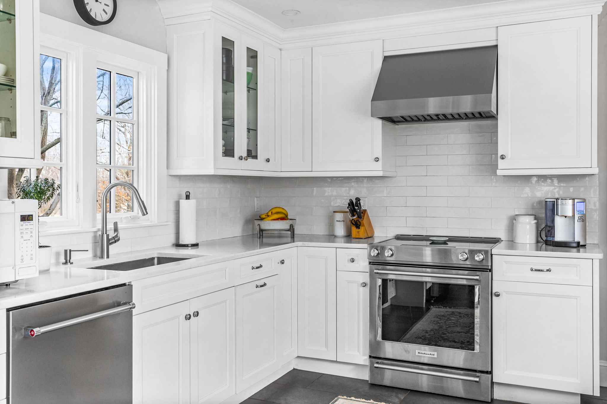 407 Tilden Road Scituate, MA 02066 - Photo 10 of 29