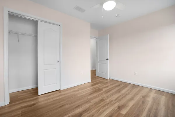 $484,900 | 13402 Roberts Tavern Court, Unit 2242, Clarksburg, MD 20871