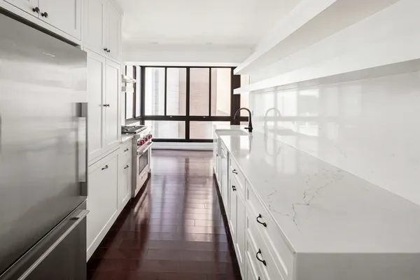 $2,999,000 | 366 West 11th Street, Unit 6EF | West Village