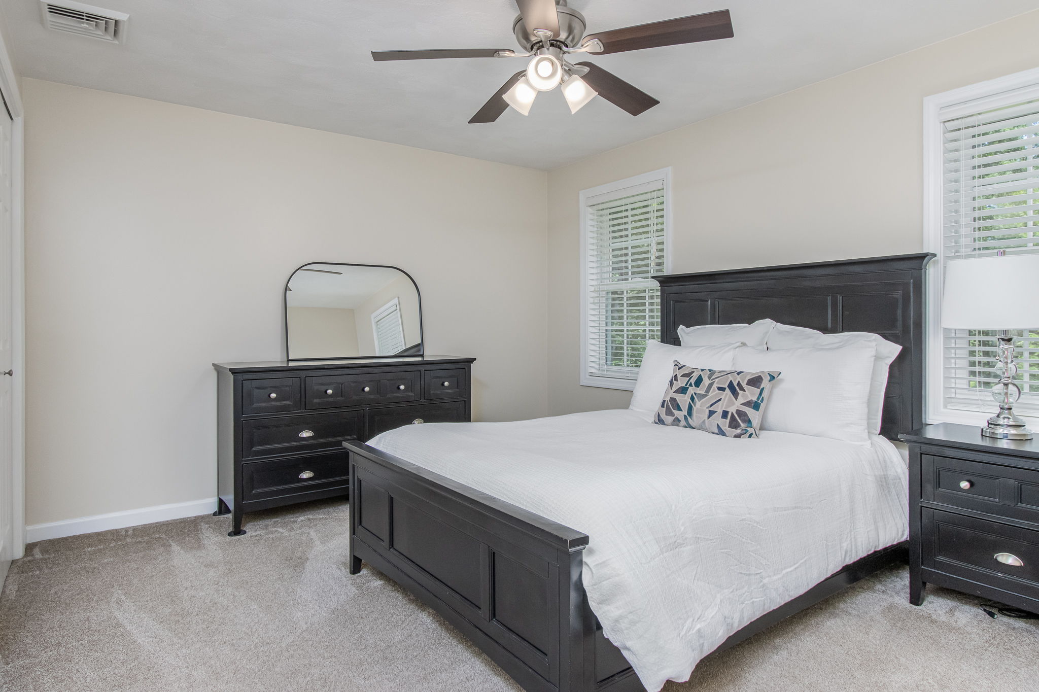 4 Upton Street Dunstable, MA 01827 - Photo 24 of 40