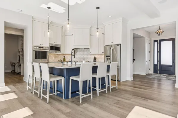 $1,850,000 | 16865 46th Avenue North, Plymouth, MN 55446