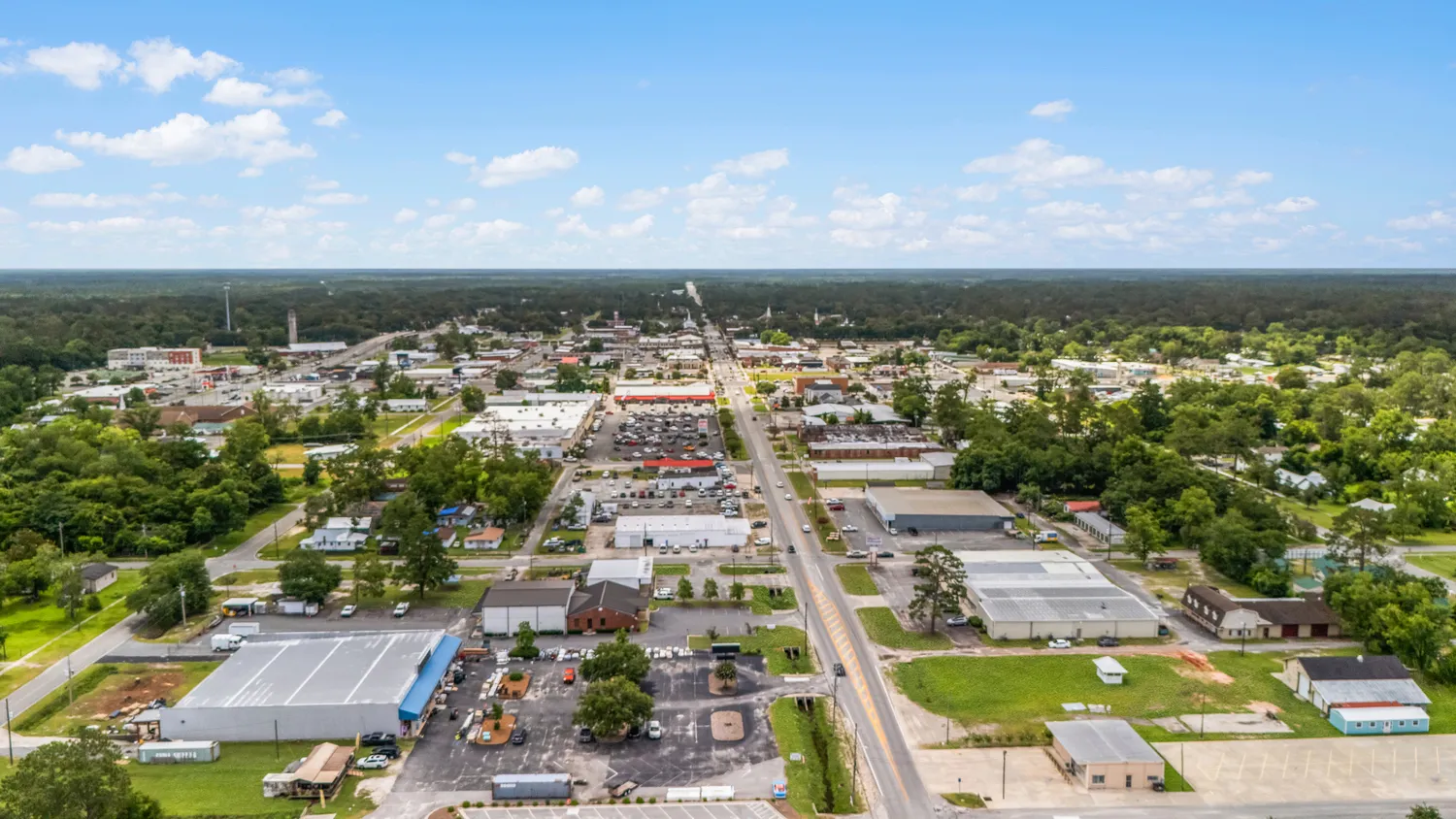 $400,000 | 697 West Cherry Street, Jesup, GA 31545