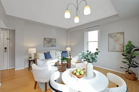 $299,000 | 1133 13th Street Northwest, Unit 704, Washington, DC 20005