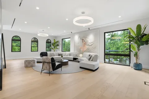 $5,295,000 | 1124 Savile Lane, McLean, VA 22101